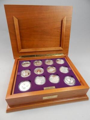 A Queens Golden Jubilee Royal Mint silver proof coin set