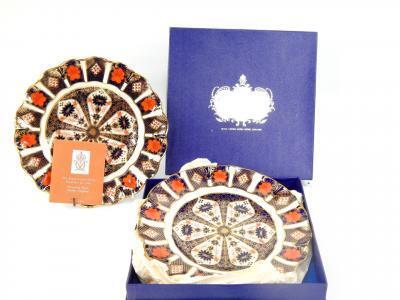 A pair of Royal Crown Derby porcelain dessert plates