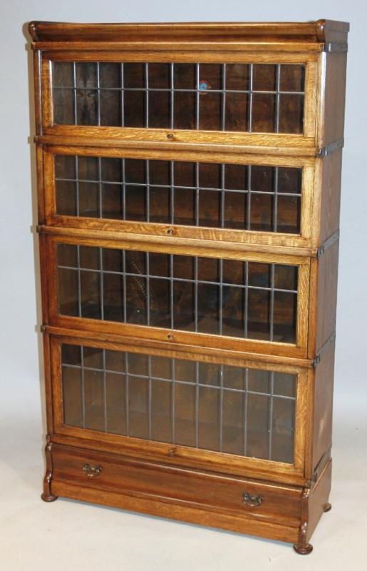 A 20thC Globe Wernicke bookcase