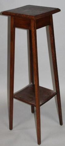 A mid-20thC oak plant stand