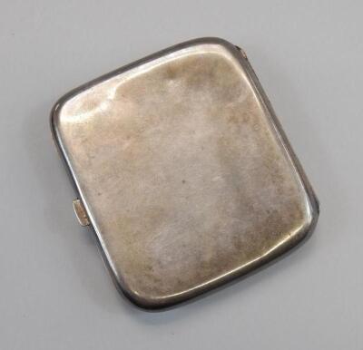 A late 19thC / early 20thC Continental white metal erotic cigarette case - 2