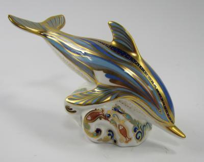 A Royal Crown Derby Imari paperweight