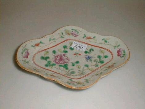 A 19thC Chinese porcelain dish