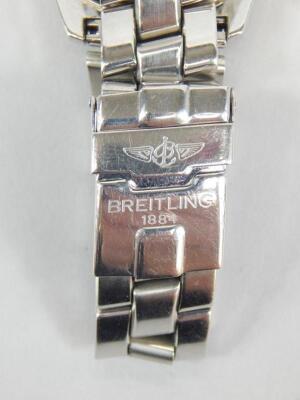A Breitling B2 automatic Chronograph stainless steel gentleman's wristwatch - 4