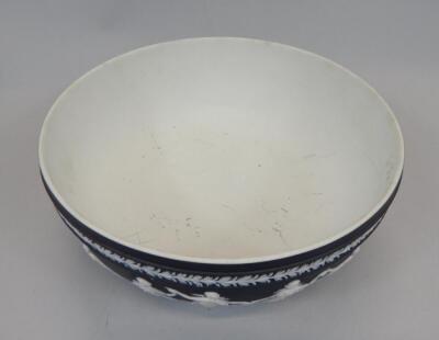 A Wedgwood black Jasperware bowl - 2