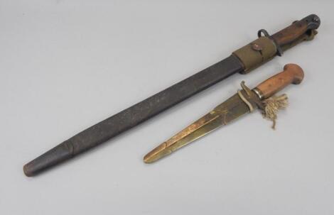 An early 20thC bayonet