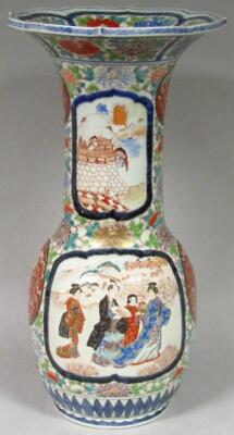 An early 19thC Chinese porcelain vase - 3