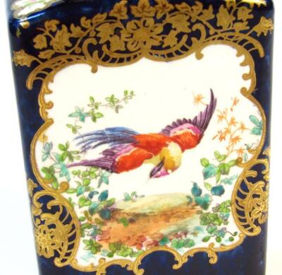 A 19thC porcelain tea canister - 5