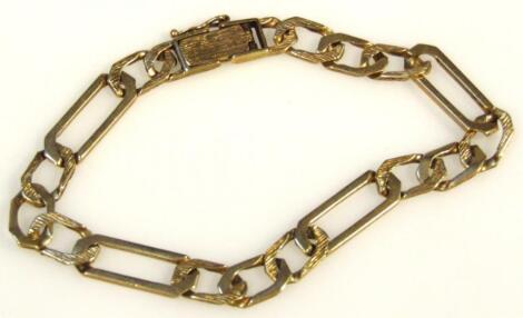 A 9ct gold fancy link bracelet