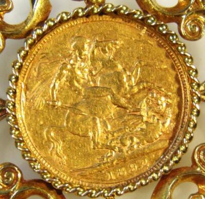 A Victorian gold sovereign - 2