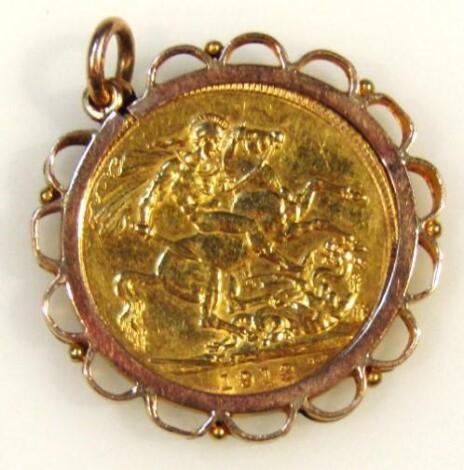 A George V gold full sovereign