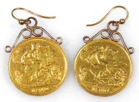 A pair of Edward VII gold half sovereign earrings