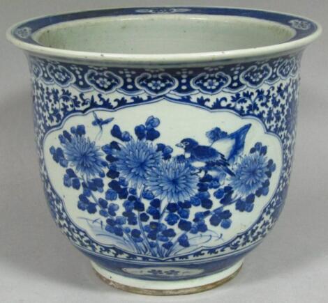 An 18thC Chinese blue and white porcelain jardiniere