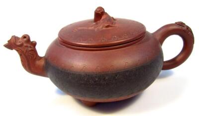 A Chinese red ware pottery teapot - 3