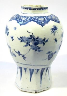 An 18thC Chinese design blue and white porcelain vase - 2