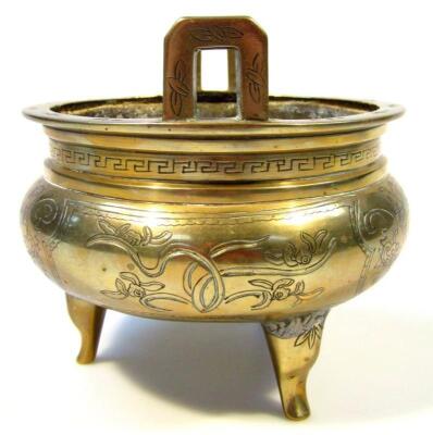 A 20thC Chinese bronze censer - 4