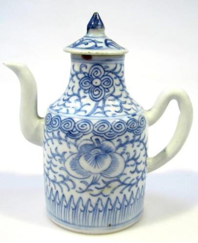 A Chinese Qing period porcelain coffee pot