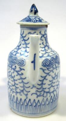 A Chinese Qing period porcelain coffee pot - 2