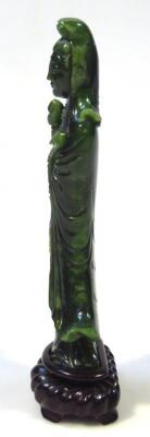 An early 20thC jadeite figure of a standing geisha - 2