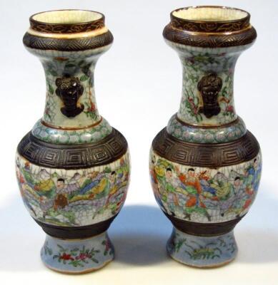 A pair of Ming style Chinese semi porcelain vases - 4