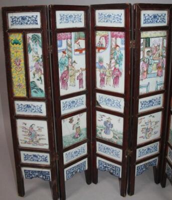 A 19thC Chinese folding low screen - 2