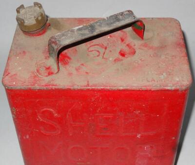 An early 20thC Shell Motor Spirit metal petrol can - 2