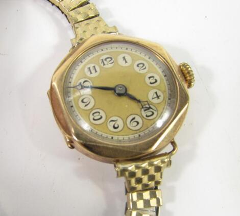 A Tavannes Watch Co lady's 9ct gold cased wristwatch