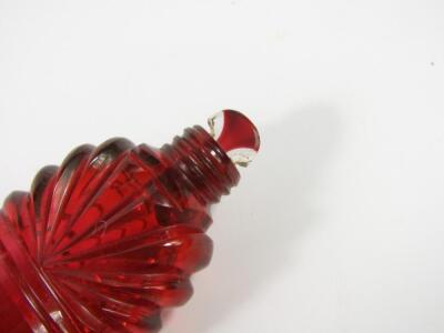 A Victorian cranberry glass scent bottle - 2