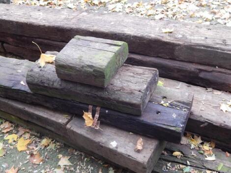 Railway sleepers in various lengths