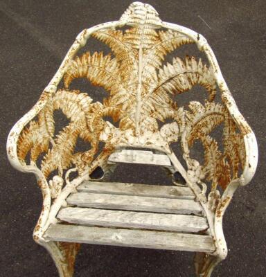 A cast iron garden armchair - 2