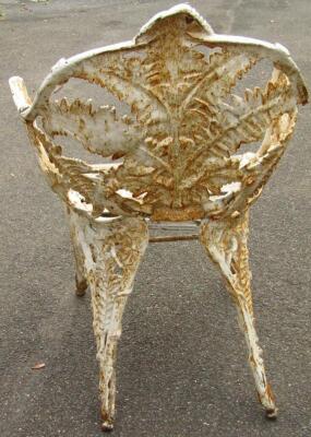 A cast iron garden armchair - 3