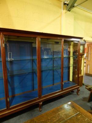 *A large early 20thC mahogany shop display cabinet - 3