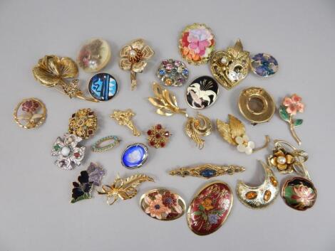 Various enamel work and other brooches