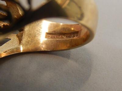 A full gold sovereign ring - 3