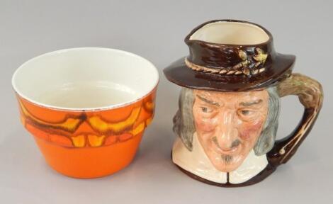 Two items of 20thC ceramics