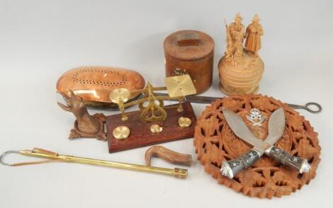 A collection of treen etc.