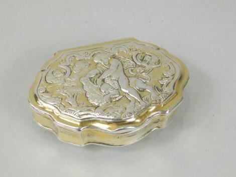 An 18thC silver gilt Continental gilt white metal snuff box