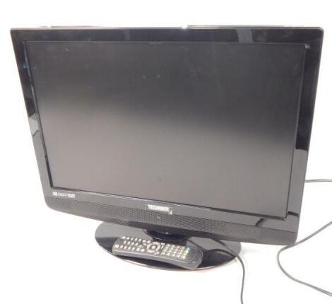 A Technika 28" TV