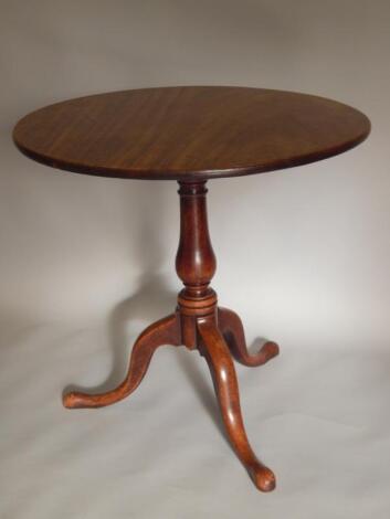 A George III mahogany tilt top table