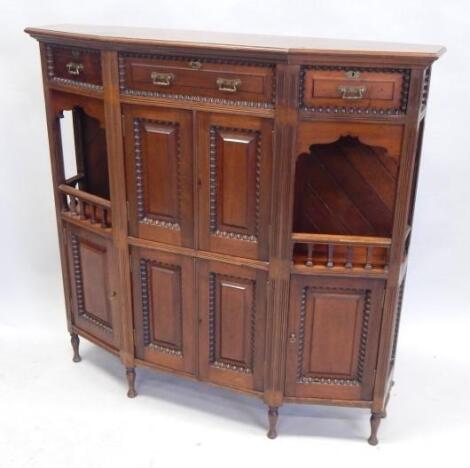 A Victorian mahogany side cabinet