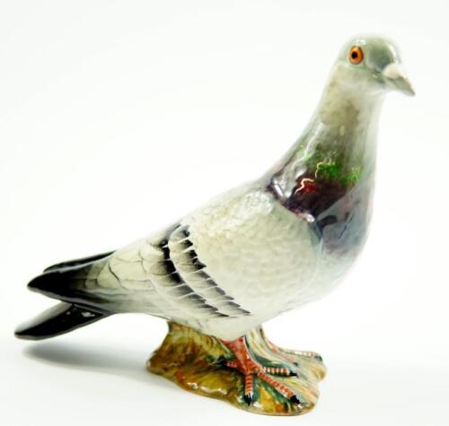 A Beswick figure of a Pigeon
