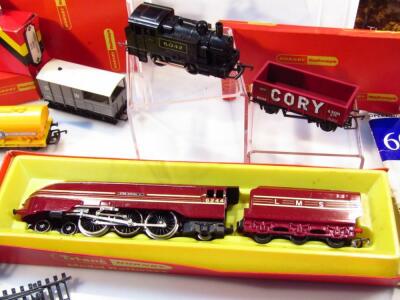 Various Tri-ang Hornby 00 gauge locomotives - 3