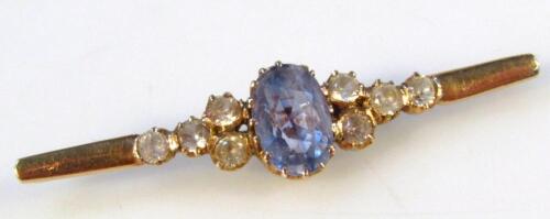 An early 20thC bar brooch