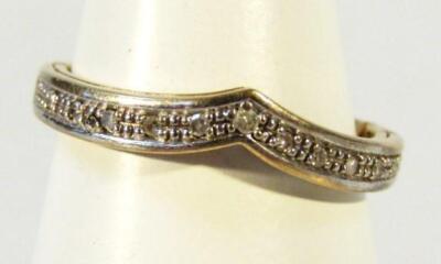 A ladies 18ct gold dress ring - 4