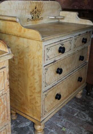 A 19thC Lincolnshire painted pine chest