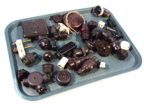 Various early 20thC Bakelite lamp fittings