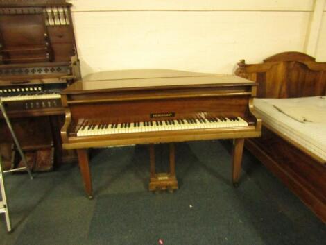 A Hemingway early 20thC mahogany cased baby grand piano