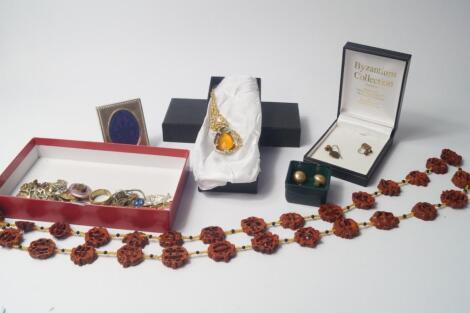 Silver and costume jewellery and watches