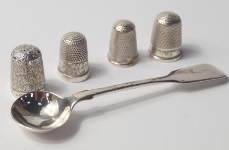 A George IV silver Old English pattern salt spoon