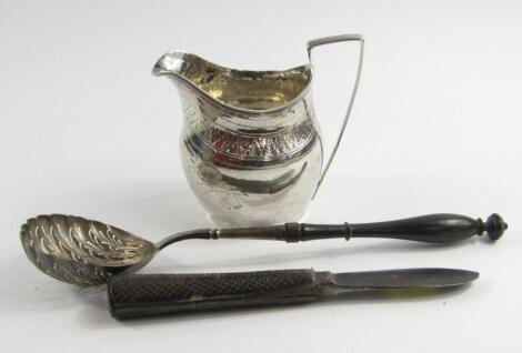 A Georgian 18thC silver cream jug